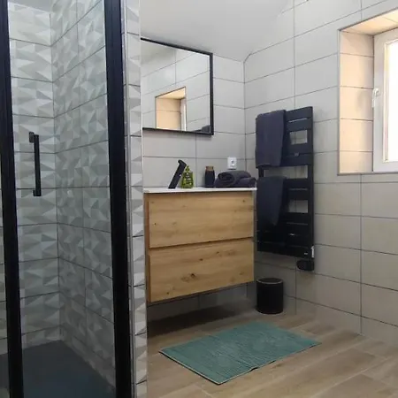 De L'isle - Z 'n Z Appartement