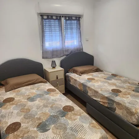 De L'isle - Z 'n Z Appartement *